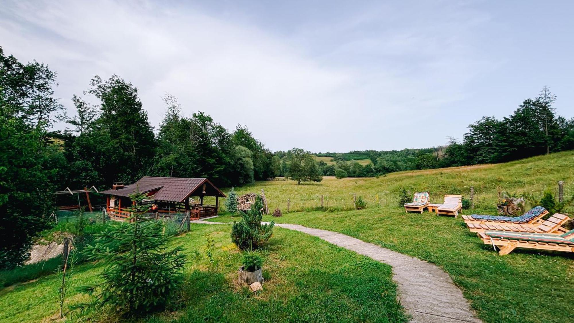 Cabana Trei Brazi Cacica Villa Екстериор снимка